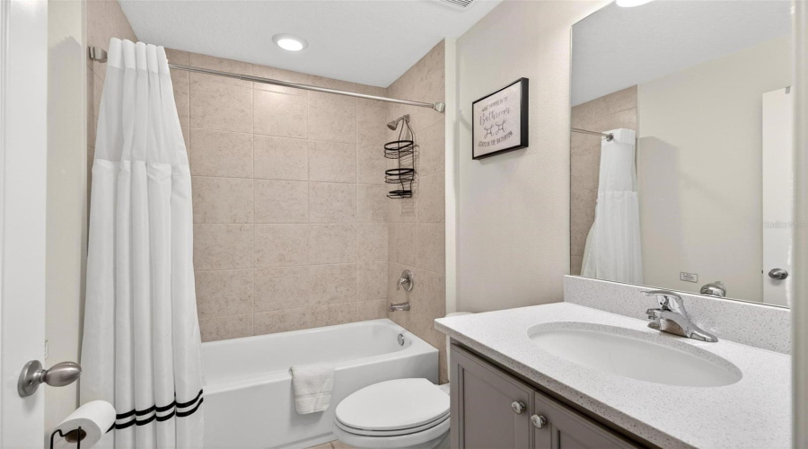 DAVENPORT, Florida 33896, 2 Bedrooms Bedrooms, ,2 BathroomsBathrooms,Residential,For Sale,BENOI,0,MFRO6405627