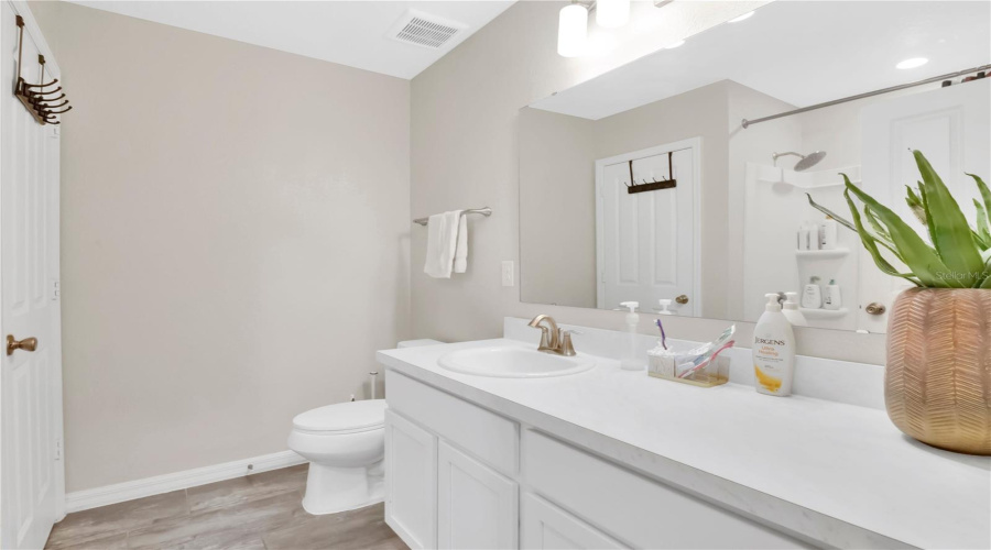 DAVENPORT, Florida 33896, 4 Bedrooms Bedrooms, ,2 BathroomsBathrooms,Residential,For Sale,AUGUSTUS,0,MFRO6407779