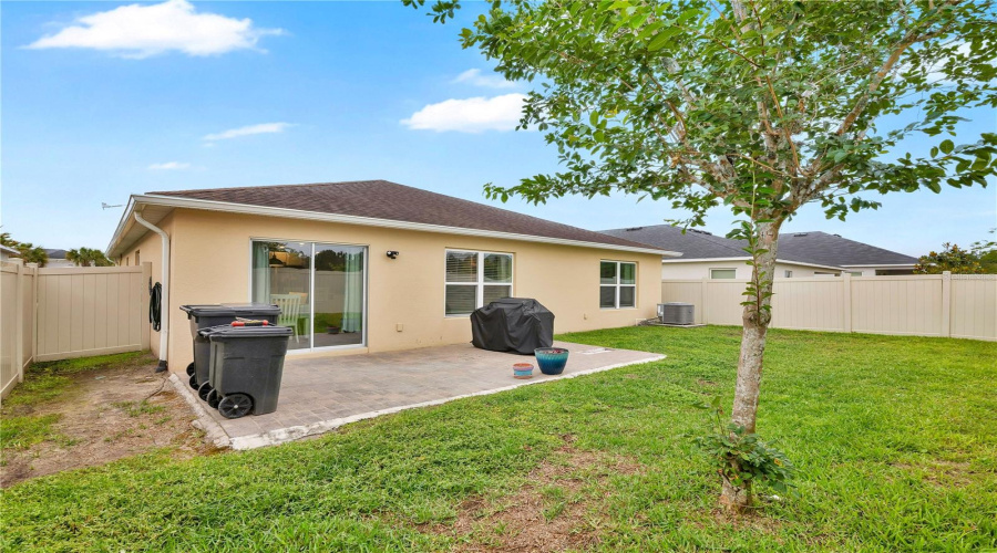 DAVENPORT, Florida 33896, 4 Bedrooms Bedrooms, ,2 BathroomsBathrooms,Residential,For Sale,AUGUSTUS,0,MFRO6407779