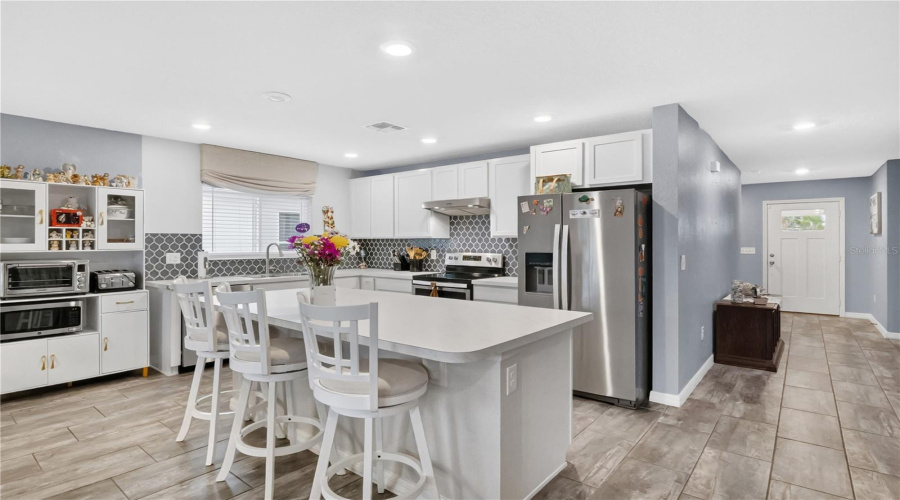DAVENPORT, Florida 33896, 4 Bedrooms Bedrooms, ,2 BathroomsBathrooms,Residential,For Sale,AUGUSTUS,0,MFRO6407779