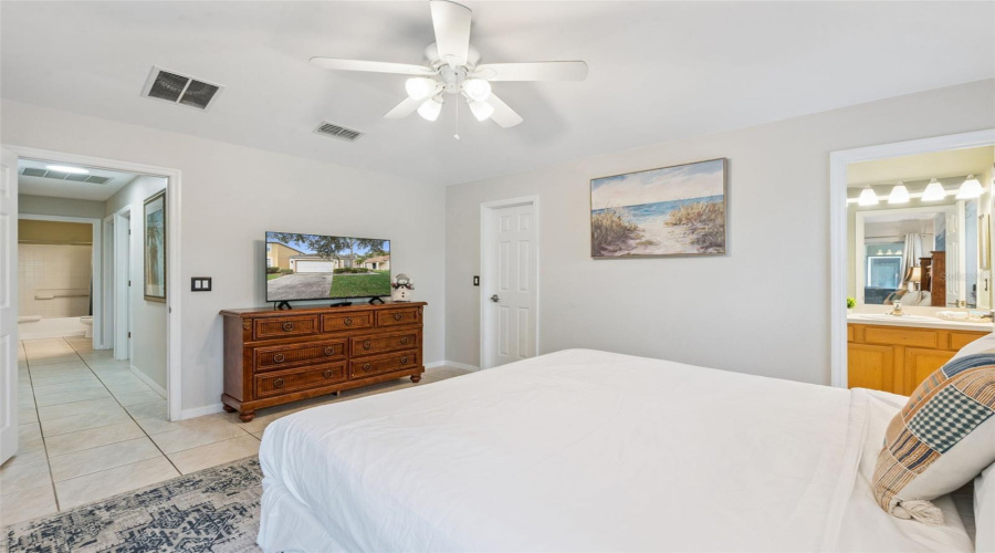 KISSIMMEE, Florida 34746, 4 Bedrooms Bedrooms, ,2 BathroomsBathrooms,Residential,For Sale,HIDEAWAY BEACH,0,MFRS5139158