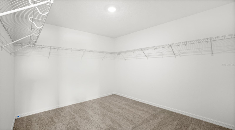 KISSIMMEE, Florida 34746, 3 Bedrooms Bedrooms, ,2 BathroomsBathrooms,Residential,For Sale,BROADWING,0,MFRO6387796