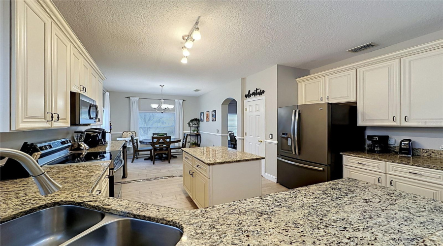 DAVENPORT, Florida 33896, 4 Bedrooms Bedrooms, ,3 BathroomsBathrooms,Residential,For Sale,KILDRUMMY,0,MFRS5149052