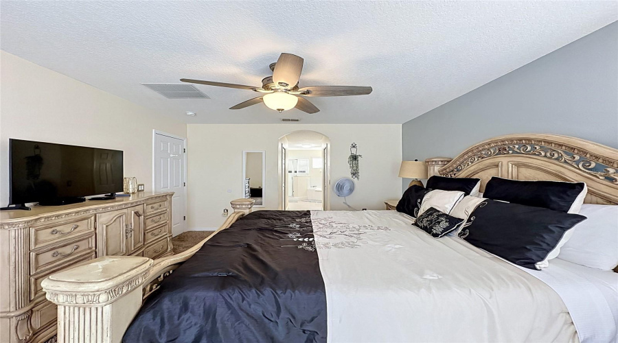 DAVENPORT, Florida 33896, 4 Bedrooms Bedrooms, ,3 BathroomsBathrooms,Residential,For Sale,KILDRUMMY,0,MFRS5149052