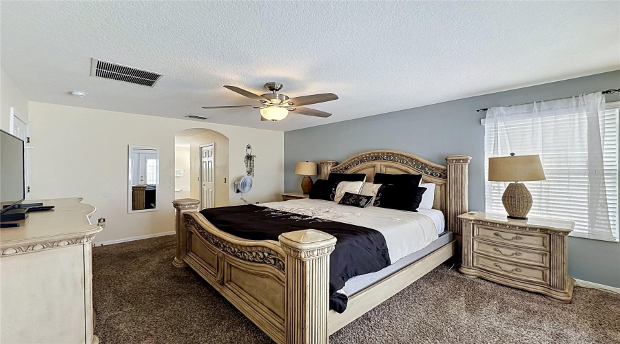 DAVENPORT, Florida 33896, 4 Bedrooms Bedrooms, ,3 BathroomsBathrooms,Residential,For Sale,KILDRUMMY,0,MFRS5149052