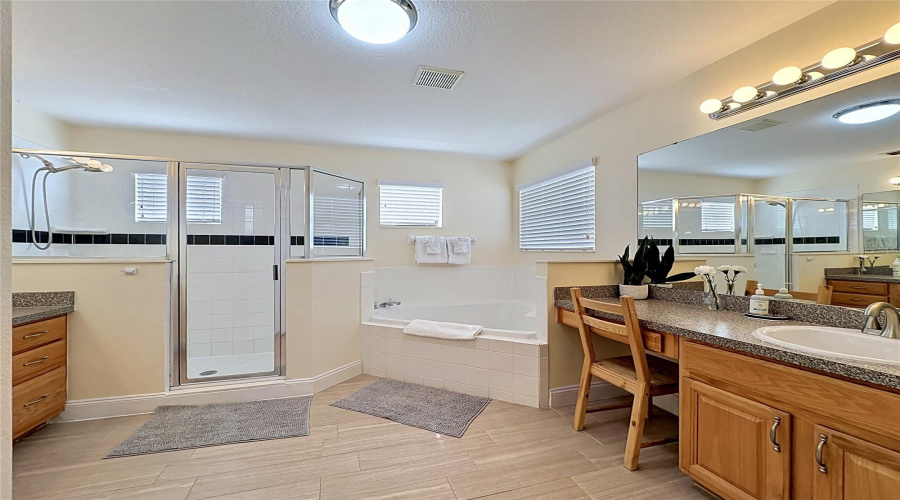 DAVENPORT, Florida 33896, 4 Bedrooms Bedrooms, ,3 BathroomsBathrooms,Residential,For Sale,KILDRUMMY,0,MFRS5149052
