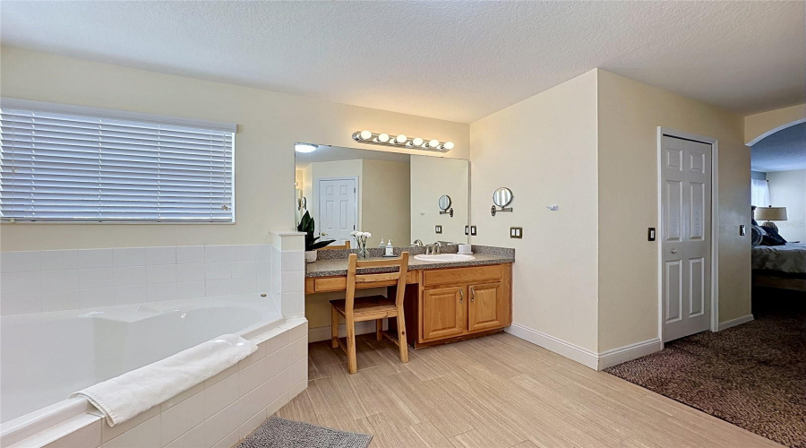 DAVENPORT, Florida 33896, 4 Bedrooms Bedrooms, ,3 BathroomsBathrooms,Residential,For Sale,KILDRUMMY,0,MFRS5149052