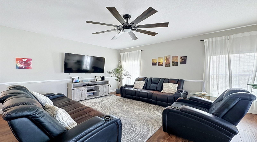DAVENPORT, Florida 33896, 4 Bedrooms Bedrooms, ,3 BathroomsBathrooms,Residential,For Sale,KILDRUMMY,0,MFRS5149052