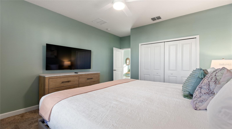 DAVENPORT, Florida 33896, 5 Bedrooms Bedrooms, ,5 BathroomsBathrooms,Residential,For Sale,SOMMERSET HILLS,0,MFRO6408494