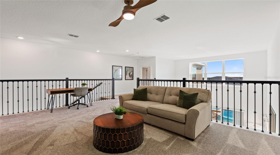 DAVENPORT, Florida 33896, 5 Bedrooms Bedrooms, ,5 BathroomsBathrooms,Residential,For Sale,SOMMERSET HILLS,0,MFRO6408494