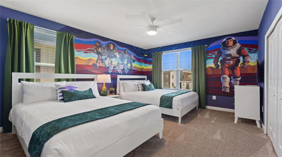 DAVENPORT, Florida 33896, 5 Bedrooms Bedrooms, ,5 BathroomsBathrooms,Residential,For Sale,SOMMERSET HILLS,0,MFRO6408494