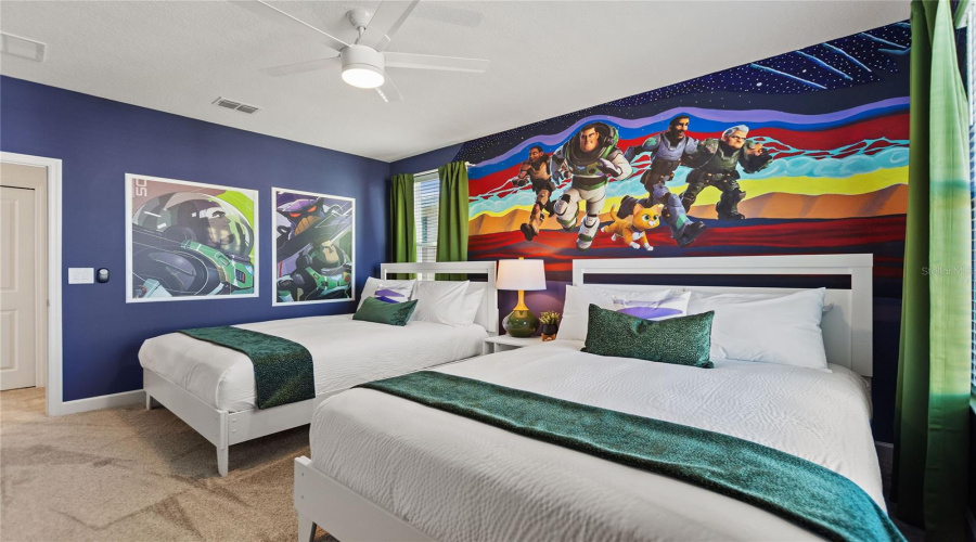 DAVENPORT, Florida 33896, 5 Bedrooms Bedrooms, ,5 BathroomsBathrooms,Residential,For Sale,SOMMERSET HILLS,0,MFRO6408494