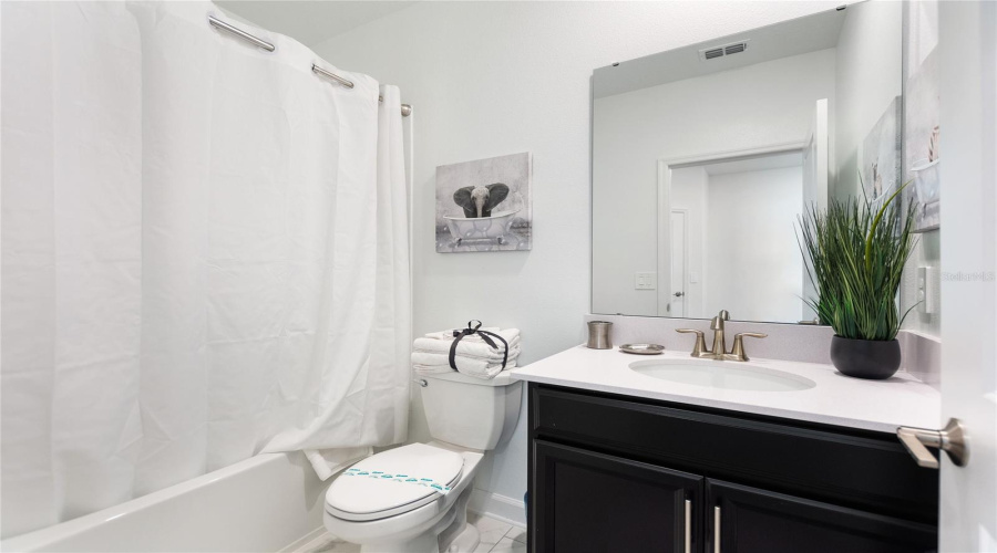 DAVENPORT, Florida 33896, 5 Bedrooms Bedrooms, ,5 BathroomsBathrooms,Residential,For Sale,SOMMERSET HILLS,0,MFRO6408494