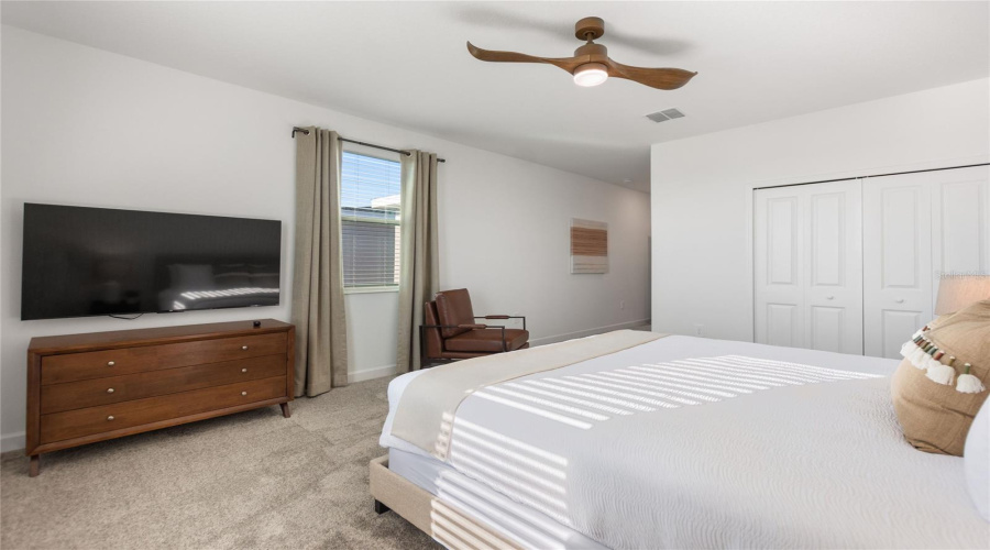 DAVENPORT, Florida 33896, 5 Bedrooms Bedrooms, ,5 BathroomsBathrooms,Residential,For Sale,SOMMERSET HILLS,0,MFRO6408494