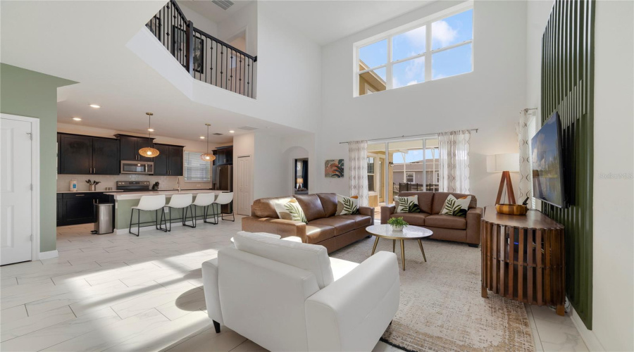 DAVENPORT, Florida 33896, 5 Bedrooms Bedrooms, ,5 BathroomsBathrooms,Residential,For Sale,SOMMERSET HILLS,0,MFRO6408494
