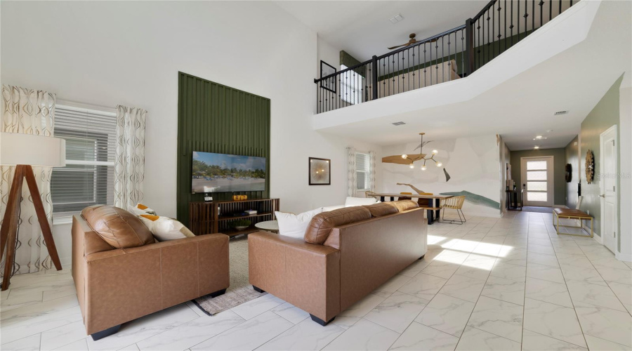 DAVENPORT, Florida 33896, 5 Bedrooms Bedrooms, ,5 BathroomsBathrooms,Residential,For Sale,SOMMERSET HILLS,0,MFRO6408494