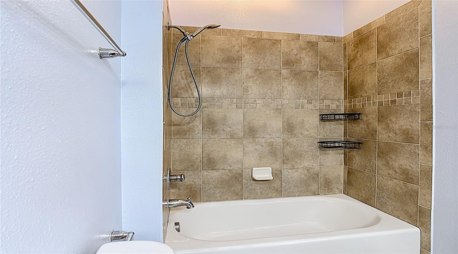 DAVENPORT, Florida 33897, 4 Bedrooms Bedrooms, ,3 BathroomsBathrooms,Residential,For Sale,BELLA VISTA,0,MFRS5144491