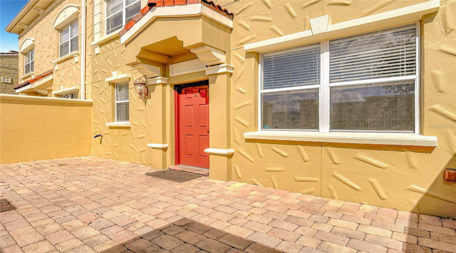 DAVENPORT, Florida 33897, 4 Bedrooms Bedrooms, ,3 BathroomsBathrooms,Residential,For Sale,BELLA VISTA,0,MFRS5144491