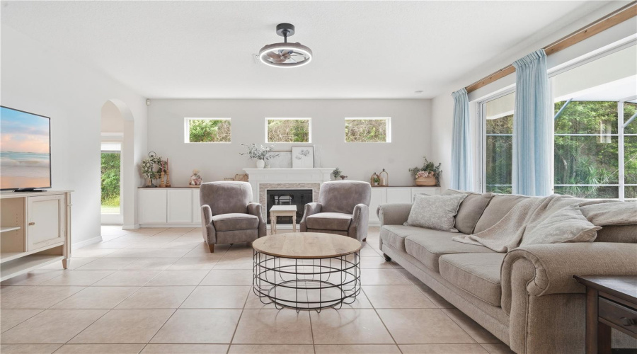 KISSIMMEE, Florida 34746, 4 Bedrooms Bedrooms, ,3 BathroomsBathrooms,Residential,For Sale,MARACAIBO,0,MFRS5149767