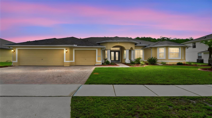 KISSIMMEE, Florida 34746, 4 Bedrooms Bedrooms, ,3 BathroomsBathrooms,Residential,For Sale,MARACAIBO,0,MFRS5149767