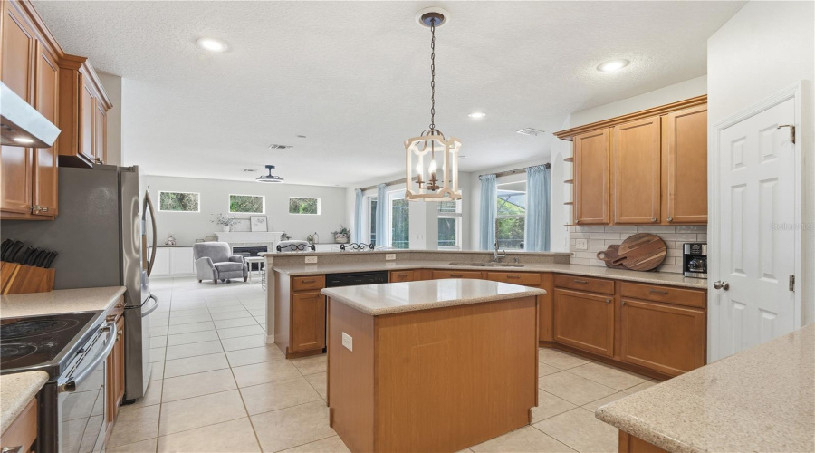 KISSIMMEE, Florida 34746, 4 Bedrooms Bedrooms, ,3 BathroomsBathrooms,Residential,For Sale,MARACAIBO,0,MFRS5149767