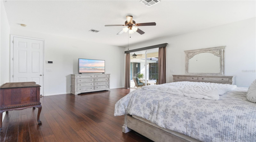 KISSIMMEE, Florida 34746, 4 Bedrooms Bedrooms, ,3 BathroomsBathrooms,Residential,For Sale,MARACAIBO,0,MFRS5149767