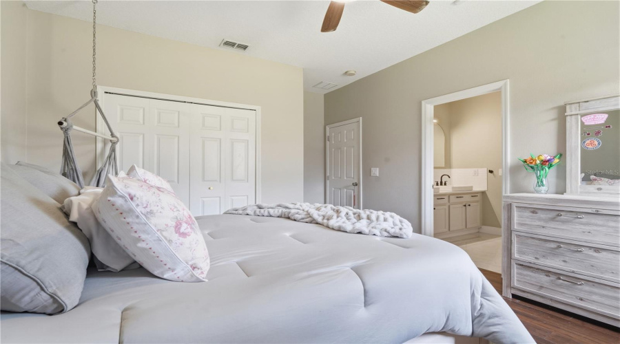 KISSIMMEE, Florida 34746, 4 Bedrooms Bedrooms, ,3 BathroomsBathrooms,Residential,For Sale,MARACAIBO,0,MFRS5149767
