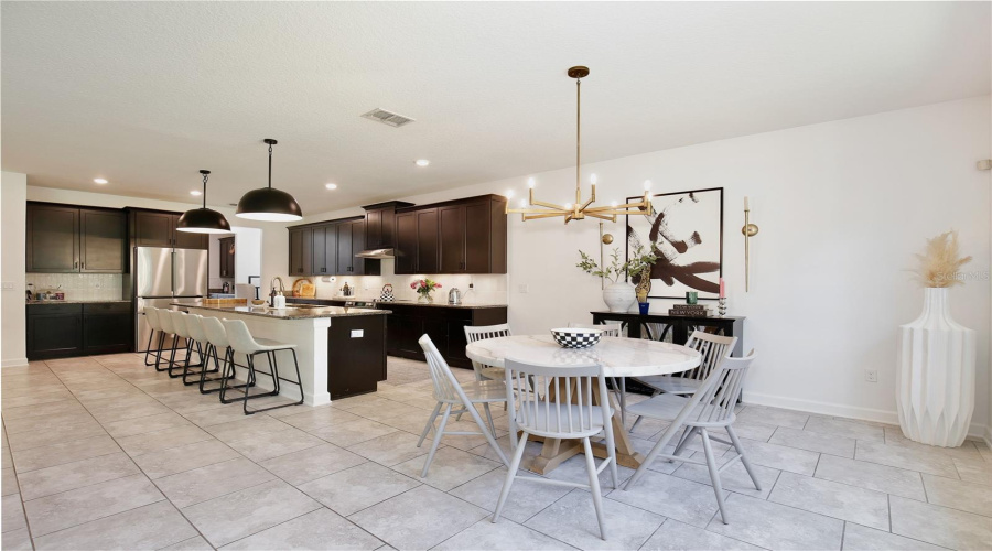 KISSIMMEE, Florida 34746, 4 Bedrooms Bedrooms, ,3 BathroomsBathrooms,Residential,For Sale,FAIRY TALE,0,MFRO6408538