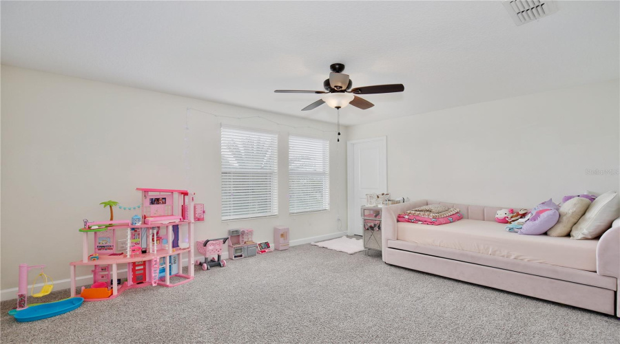 KISSIMMEE, Florida 34746, 4 Bedrooms Bedrooms, ,3 BathroomsBathrooms,Residential,For Sale,FAIRY TALE,0,MFRO6408538