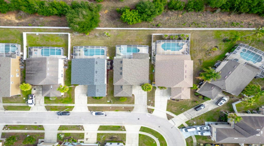 DAVENPORT, Florida 33897, 5 Bedrooms Bedrooms, ,4 BathroomsBathrooms,Residential,For Sale,BLOOMINGDALE,0,MFRO6408560
