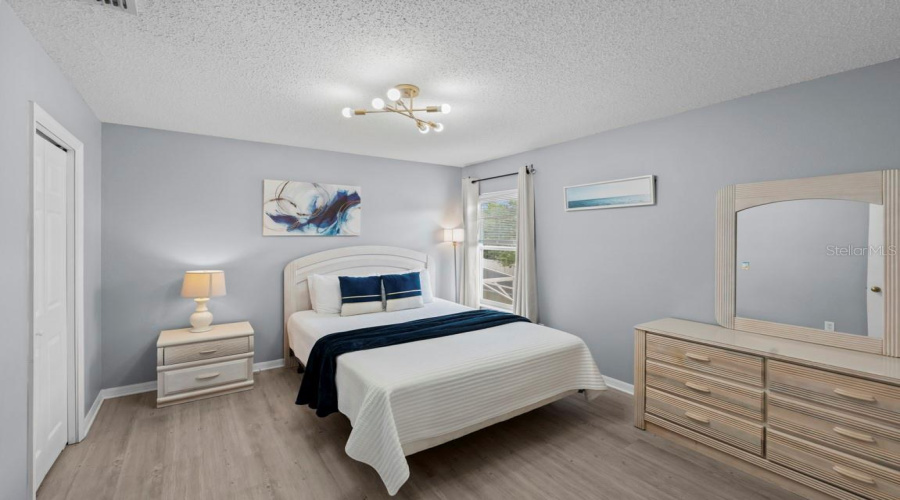 DAVENPORT, Florida 33897, 5 Bedrooms Bedrooms, ,4 BathroomsBathrooms,Residential,For Sale,BLOOMINGDALE,0,MFRO6408560