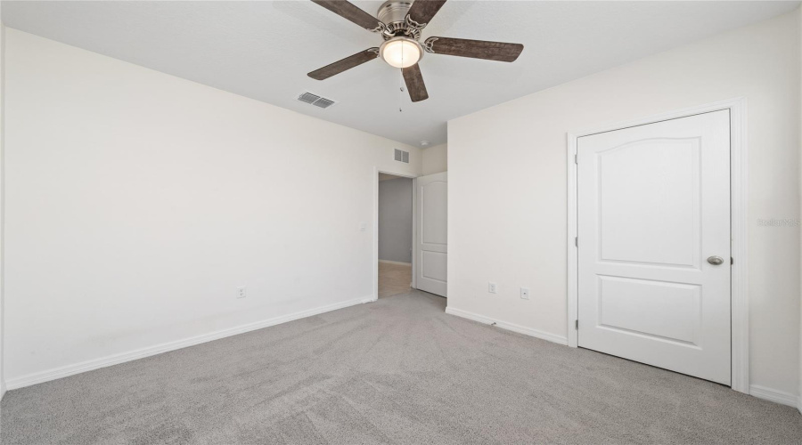 DAVENPORT, Florida 33837, 4 Bedrooms Bedrooms, ,2 BathroomsBathrooms,Residential,For Sale,VICTORIA,0,MFRS5138149