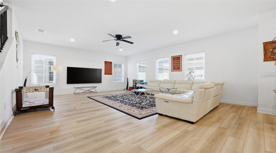 KISSIMMEE, Florida 34747, 6 Bedrooms Bedrooms, ,4 BathroomsBathrooms,Residential,For Sale,ESTUARY LAKE,0,MFRO6407514