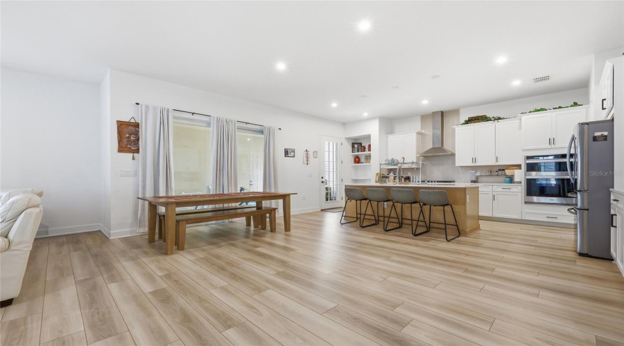 KISSIMMEE, Florida 34747, 6 Bedrooms Bedrooms, ,4 BathroomsBathrooms,Residential,For Sale,ESTUARY LAKE,0,MFRO6407514