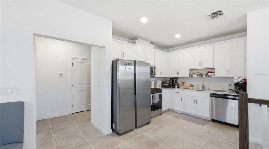 KISSIMMEE, Florida 34747, 6 Bedrooms Bedrooms, ,4 BathroomsBathrooms,Residential,For Sale,ESTUARY LAKE,0,MFRO6407514