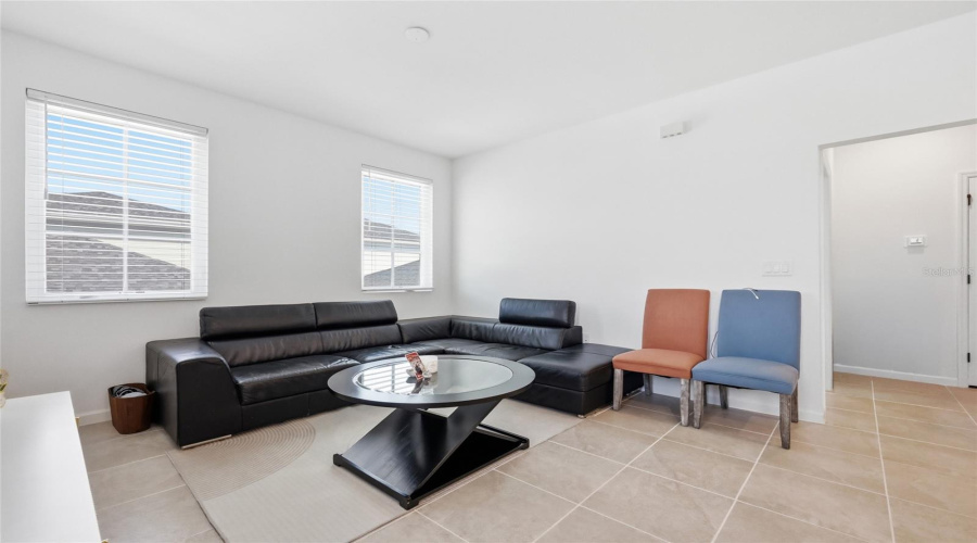 KISSIMMEE, Florida 34747, 6 Bedrooms Bedrooms, ,4 BathroomsBathrooms,Residential,For Sale,ESTUARY LAKE,0,MFRO6407514