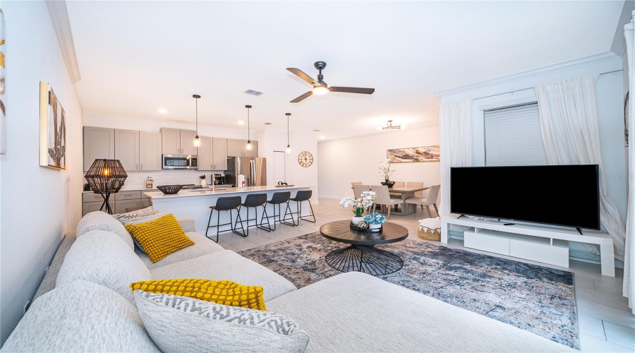 KISSIMMEE, Florida 34746, 4 Bedrooms Bedrooms, ,3 BathroomsBathrooms,Residential,For Sale,READING,0,MFRS5150119