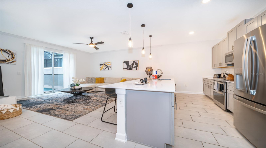 KISSIMMEE, Florida 34746, 4 Bedrooms Bedrooms, ,3 BathroomsBathrooms,Residential,For Sale,READING,0,MFRS5150119