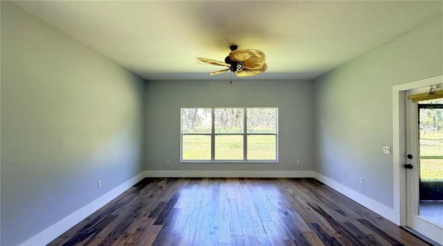 KISSIMMEE, Florida 34746, 5 Bedrooms Bedrooms, ,3 BathroomsBathrooms,Residential,For Sale,EAGLE ISLE,0,MFRS5149952