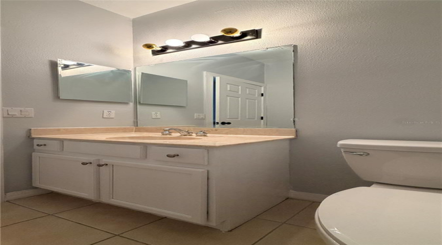 KISSIMMEE, Florida 34746, 5 Bedrooms Bedrooms, ,3 BathroomsBathrooms,Residential,For Sale,EAGLE ISLE,0,MFRS5149952