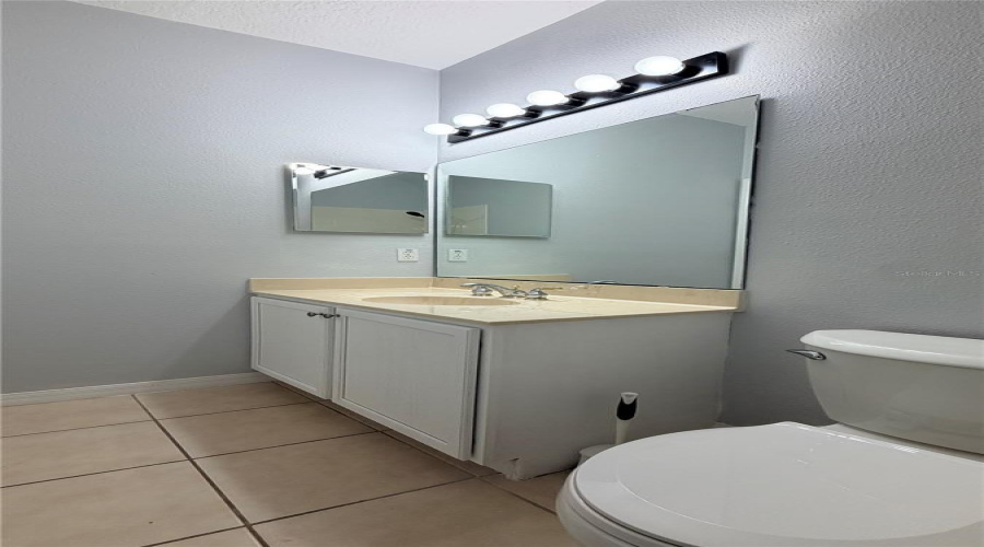KISSIMMEE, Florida 34746, 5 Bedrooms Bedrooms, ,3 BathroomsBathrooms,Residential,For Sale,EAGLE ISLE,0,MFRS5149952