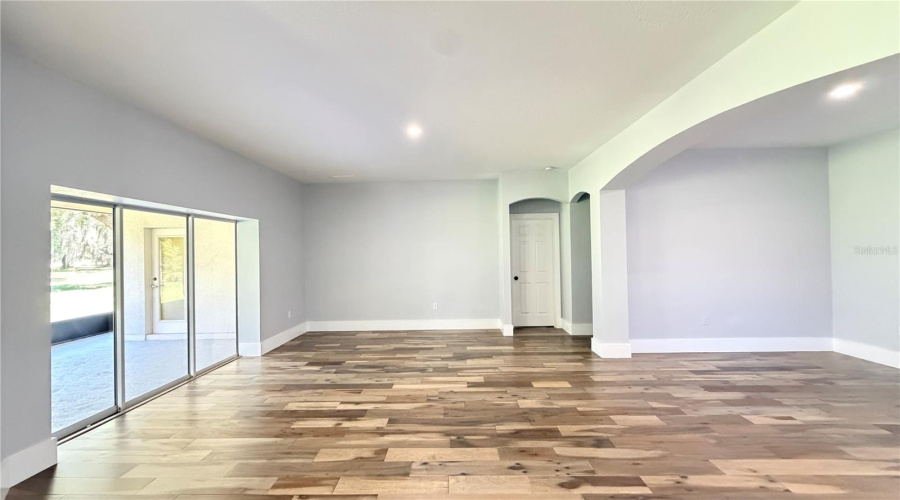 KISSIMMEE, Florida 34746, 5 Bedrooms Bedrooms, ,3 BathroomsBathrooms,Residential,For Sale,EAGLE ISLE,0,MFRS5149952