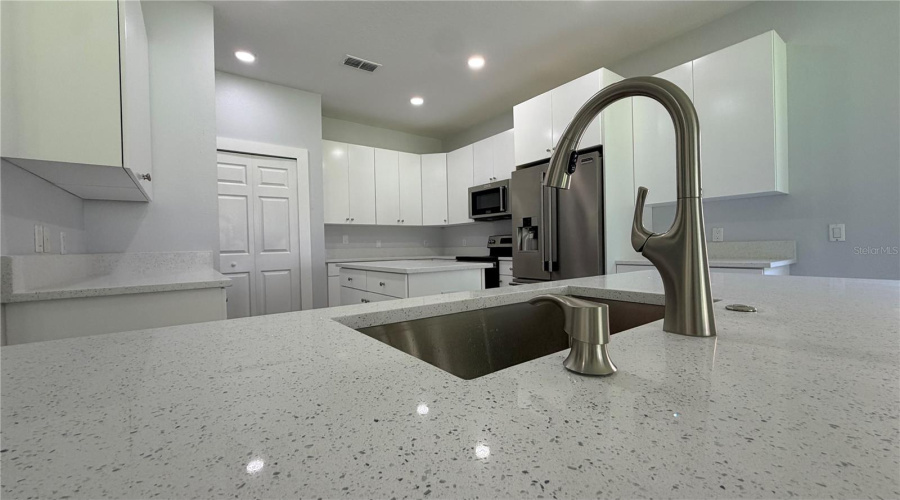 KISSIMMEE, Florida 34746, 5 Bedrooms Bedrooms, ,3 BathroomsBathrooms,Residential,For Sale,EAGLE ISLE,0,MFRS5149952