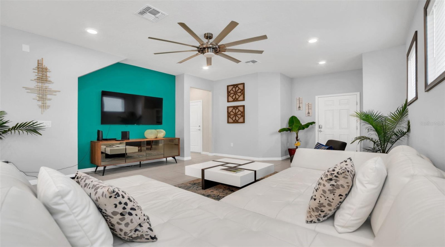 DAVENPORT, Florida 33897, 5 Bedrooms Bedrooms, ,5 BathroomsBathrooms,Residential,For Sale,SUMMER,0,MFRO6218294