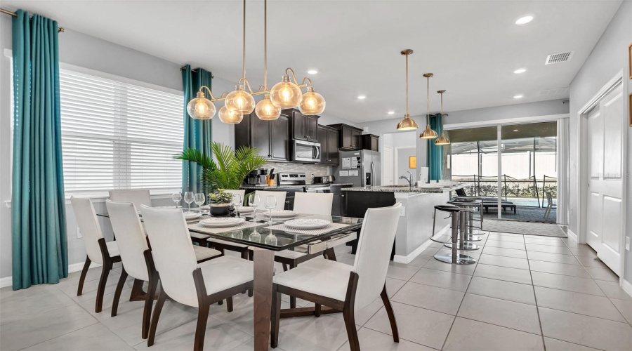 DAVENPORT, Florida 33897, 5 Bedrooms Bedrooms, ,5 BathroomsBathrooms,Residential,For Sale,SUMMER,0,MFRO6218294