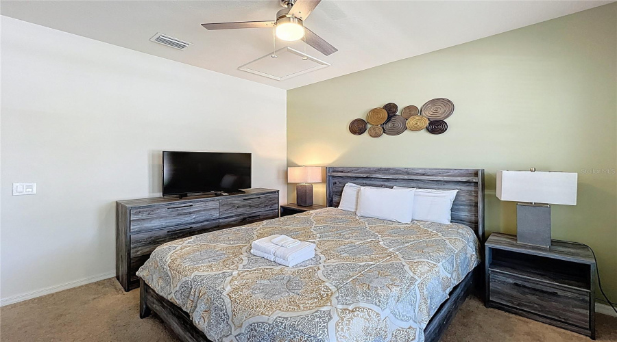KISSIMMEE, Florida 34747, 8 Bedrooms Bedrooms, ,6 BathroomsBathrooms,Residential,For Sale,LIMA,0,MFRS5126817
