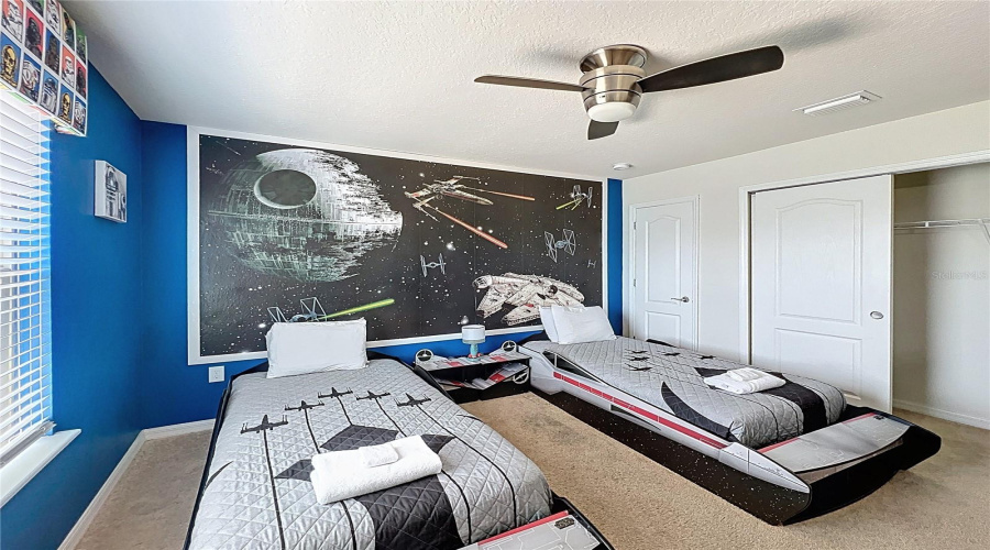 KISSIMMEE, Florida 34747, 8 Bedrooms Bedrooms, ,6 BathroomsBathrooms,Residential,For Sale,LIMA,0,MFRS5126817