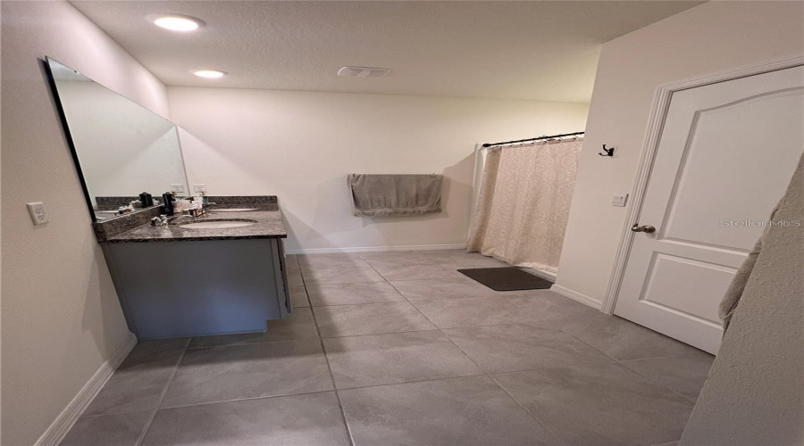 DAVENPORT, Florida 33837, 3 Bedrooms Bedrooms, ,2 BathroomsBathrooms,Residential,For Sale,NOBLE,0,MFRS5150059