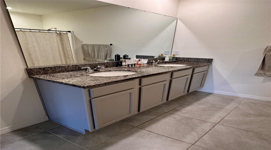 DAVENPORT, Florida 33837, 3 Bedrooms Bedrooms, ,2 BathroomsBathrooms,Residential,For Sale,NOBLE,0,MFRS5150059