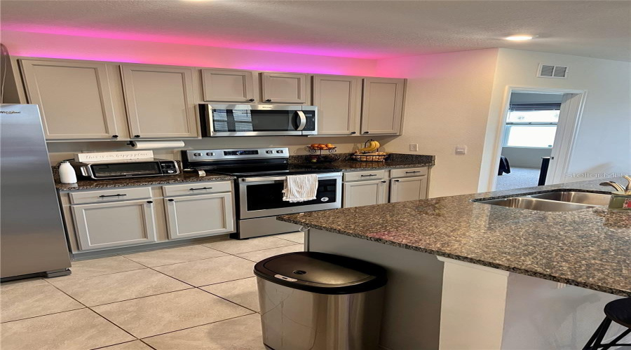 DAVENPORT, Florida 33837, 3 Bedrooms Bedrooms, ,2 BathroomsBathrooms,Residential,For Sale,NOBLE,0,MFRS5150059